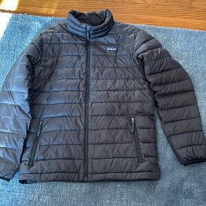 Dark grey Patagonia puffer jacket